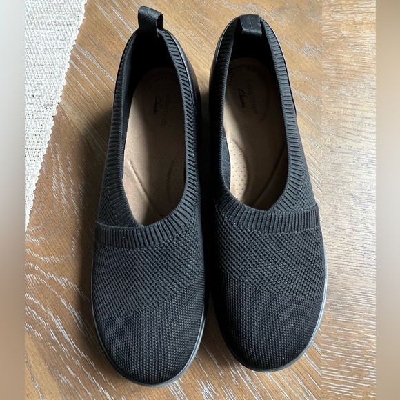 Clarks Shoes - Clarks Women’s 9 1/2 Black Slip On Comfort Flats